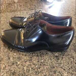 Bostonian classics dress shoes. Size 12